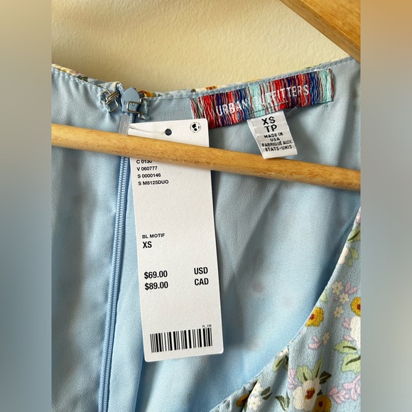 Urban Outfitters XS Blue Floral Sundress - Picture 3 of 3